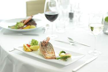 Emerald Waterways - All Star Ships - Reflections Restaurant 1.jpg